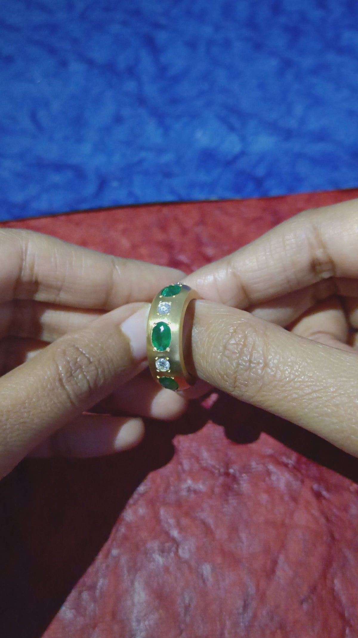 Oval Cut Emerald Bezel Diamond Band Ring In 18k Yellow Gold
