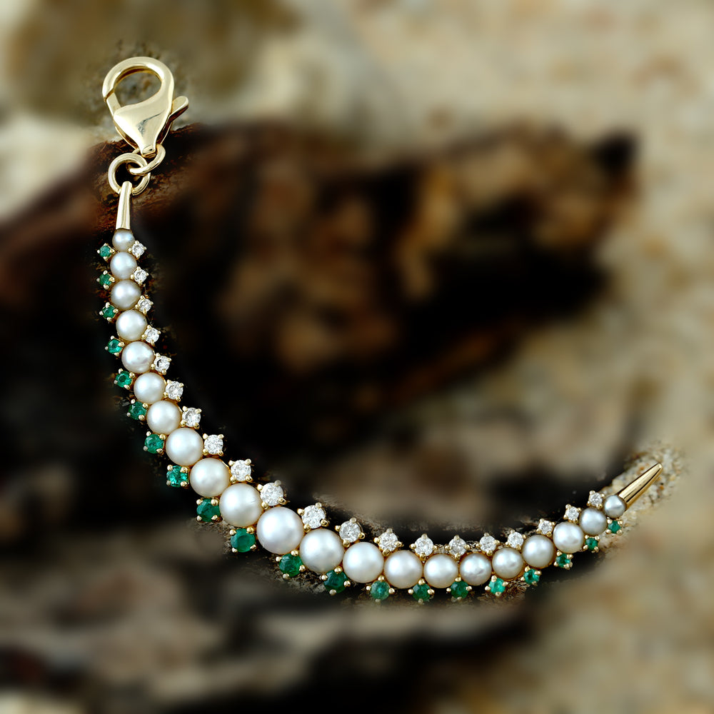 Beautiful designer yellow gold 18k cresent moon pendant micro pave pearls diamond emerald for women
