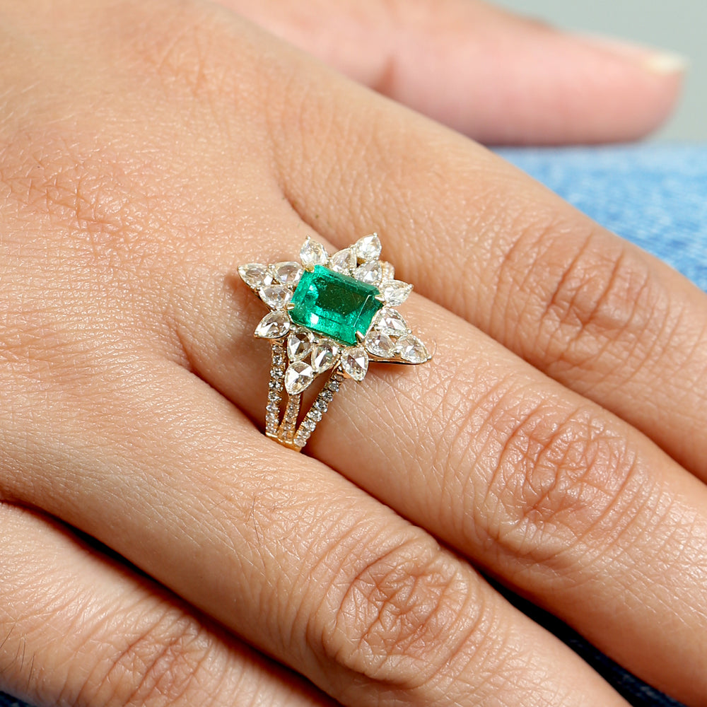 Natural Emerald & Diamond Beautiful Cocktail Ring In 18k Yellow Gold For Her