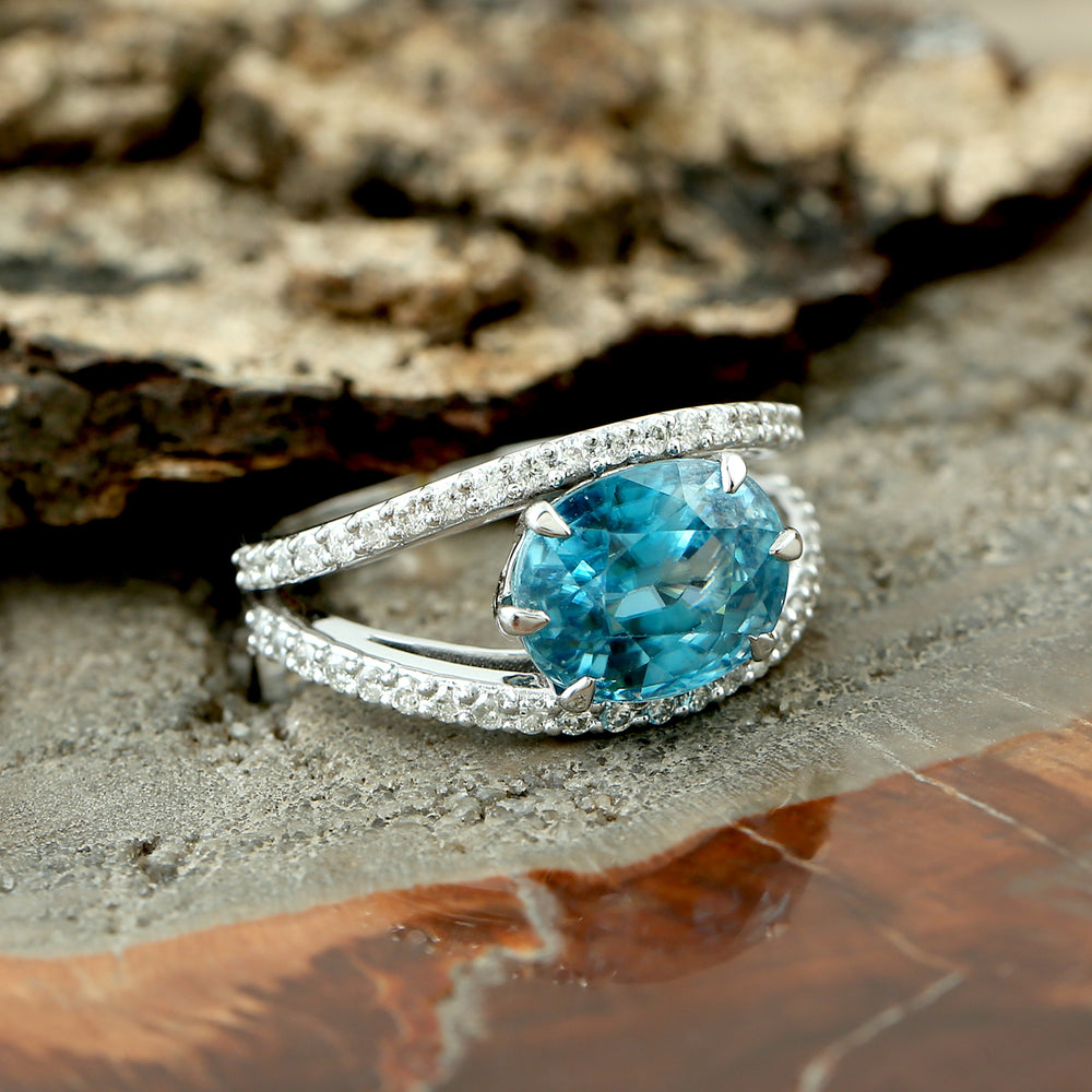 Natural Diamond Blue Zircon Beautiful Ring Solid 18k White Gold