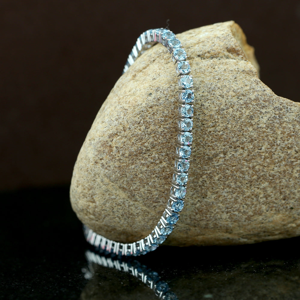 Prong Set Aquamarine Delicate Bracelet For Gift In 18k White Gold