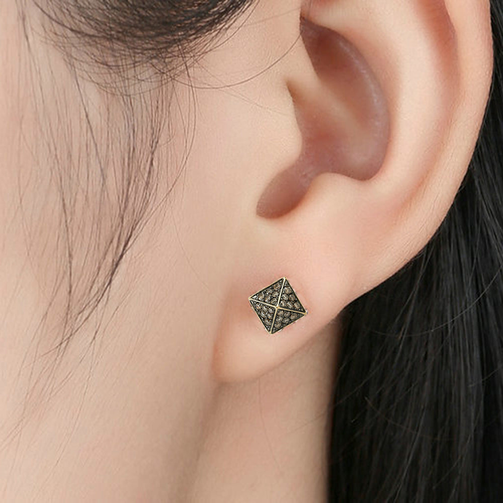 Champion Diamond Spike DesignStud Earrings In 18k Gold